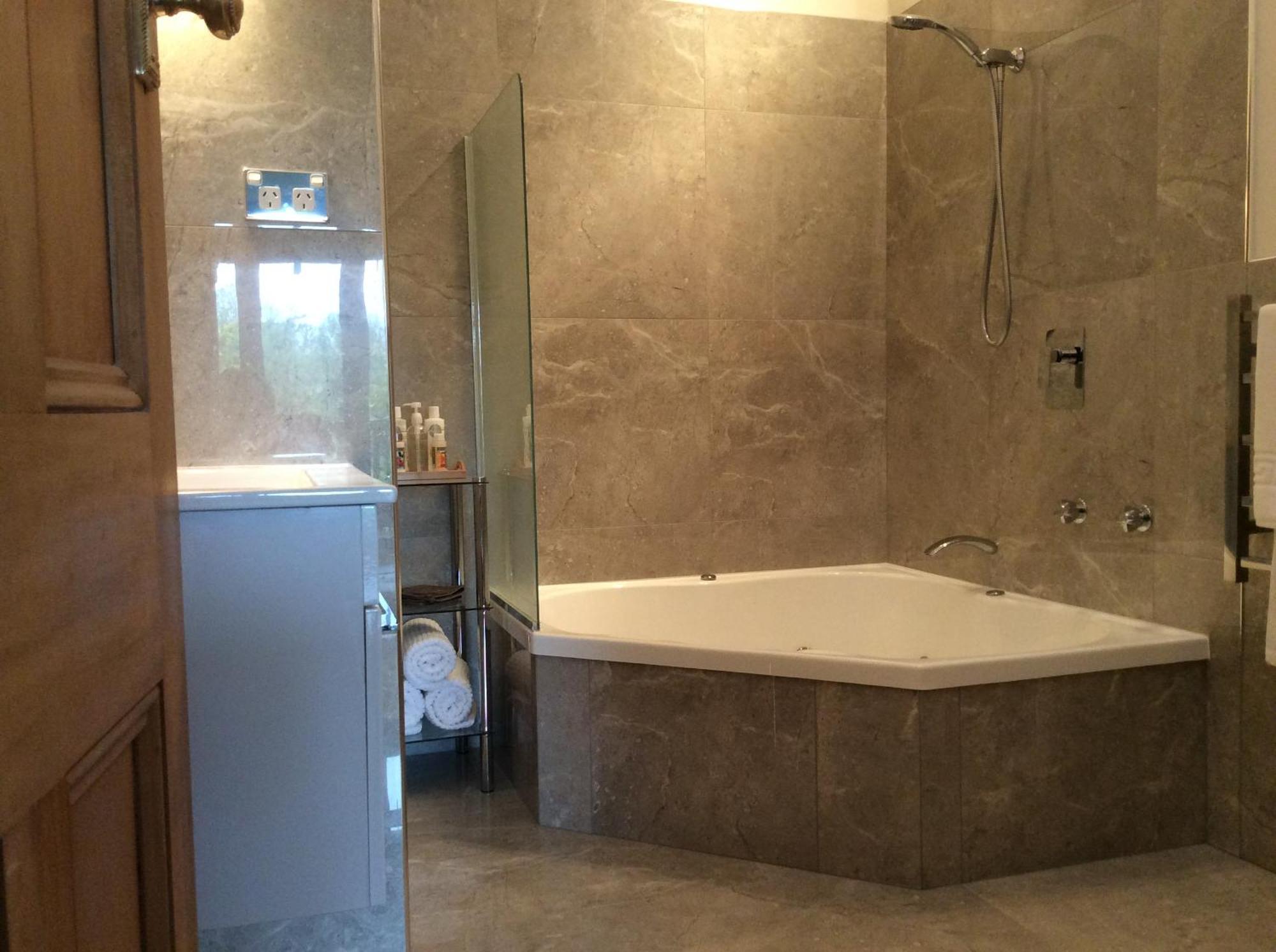 קאיקורה Fyffe Country Lodge מראה חיצוני תמונה